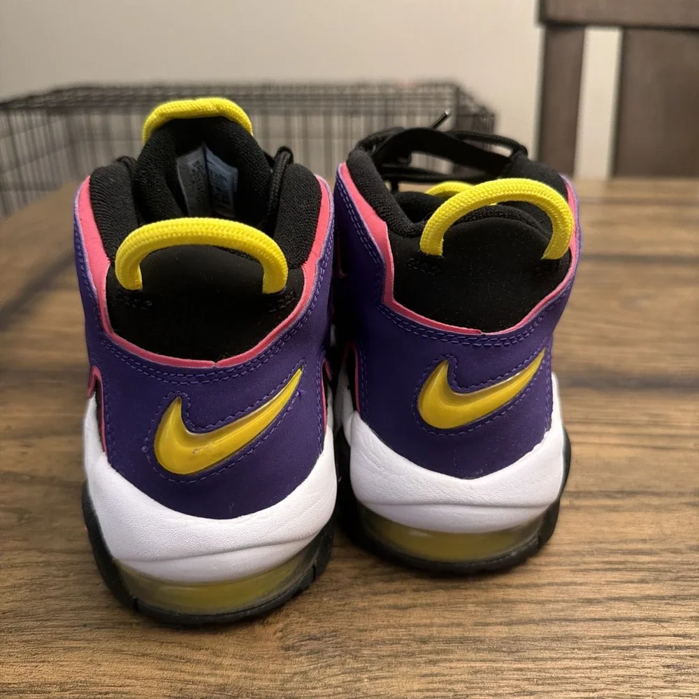 Nike air more